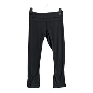 Lululemon Black Athletic Pants Capri Crop Stretch Gym Athleisure Designer 4